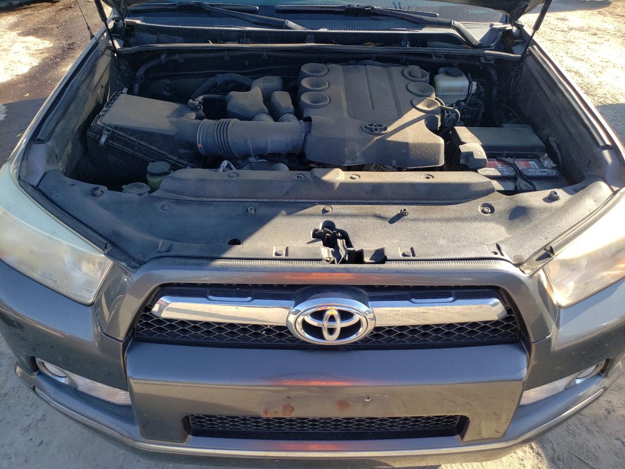 2011 Toyota 4Runner - Image 12