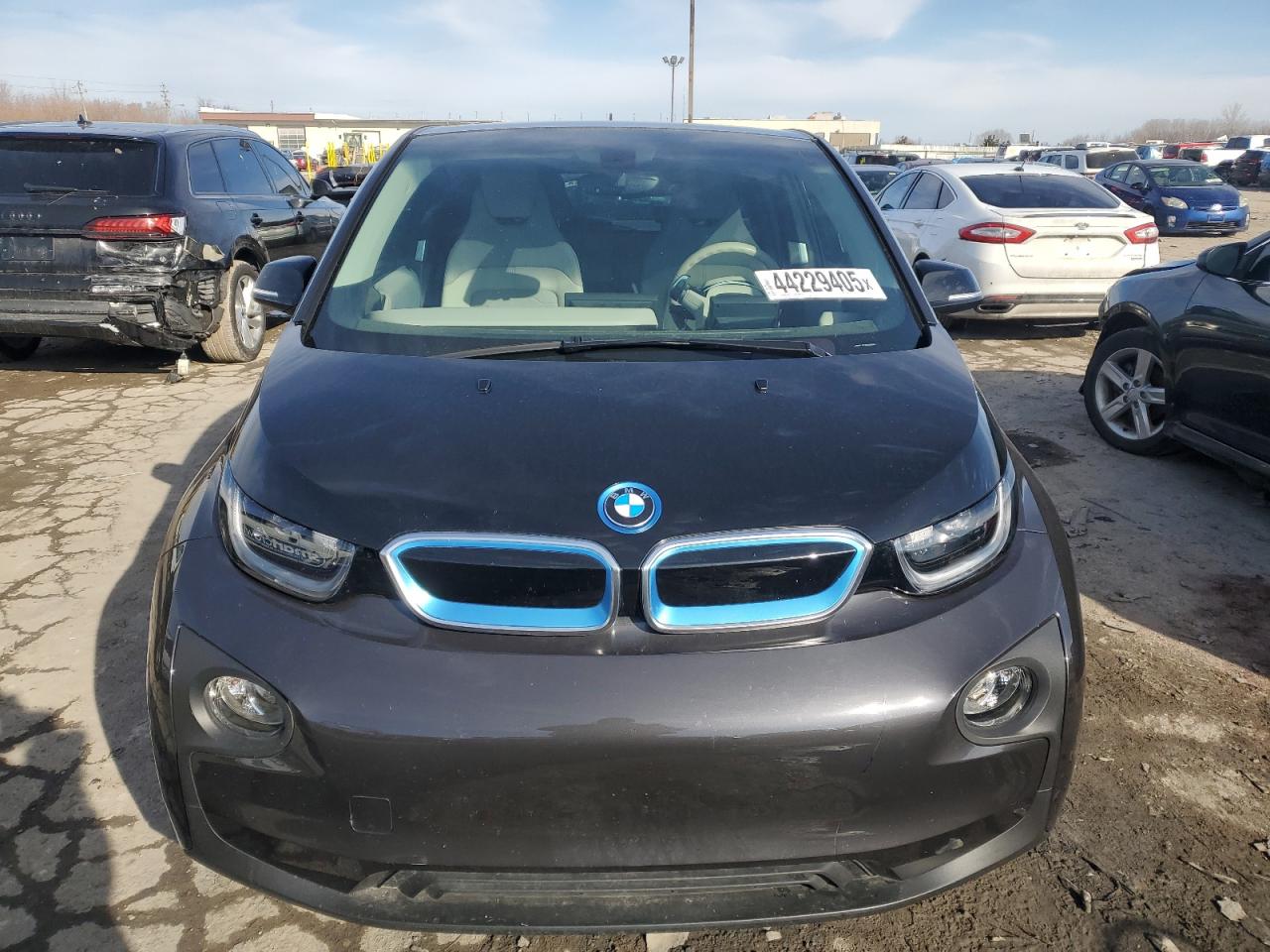 2015 BMW i3 - Image 5