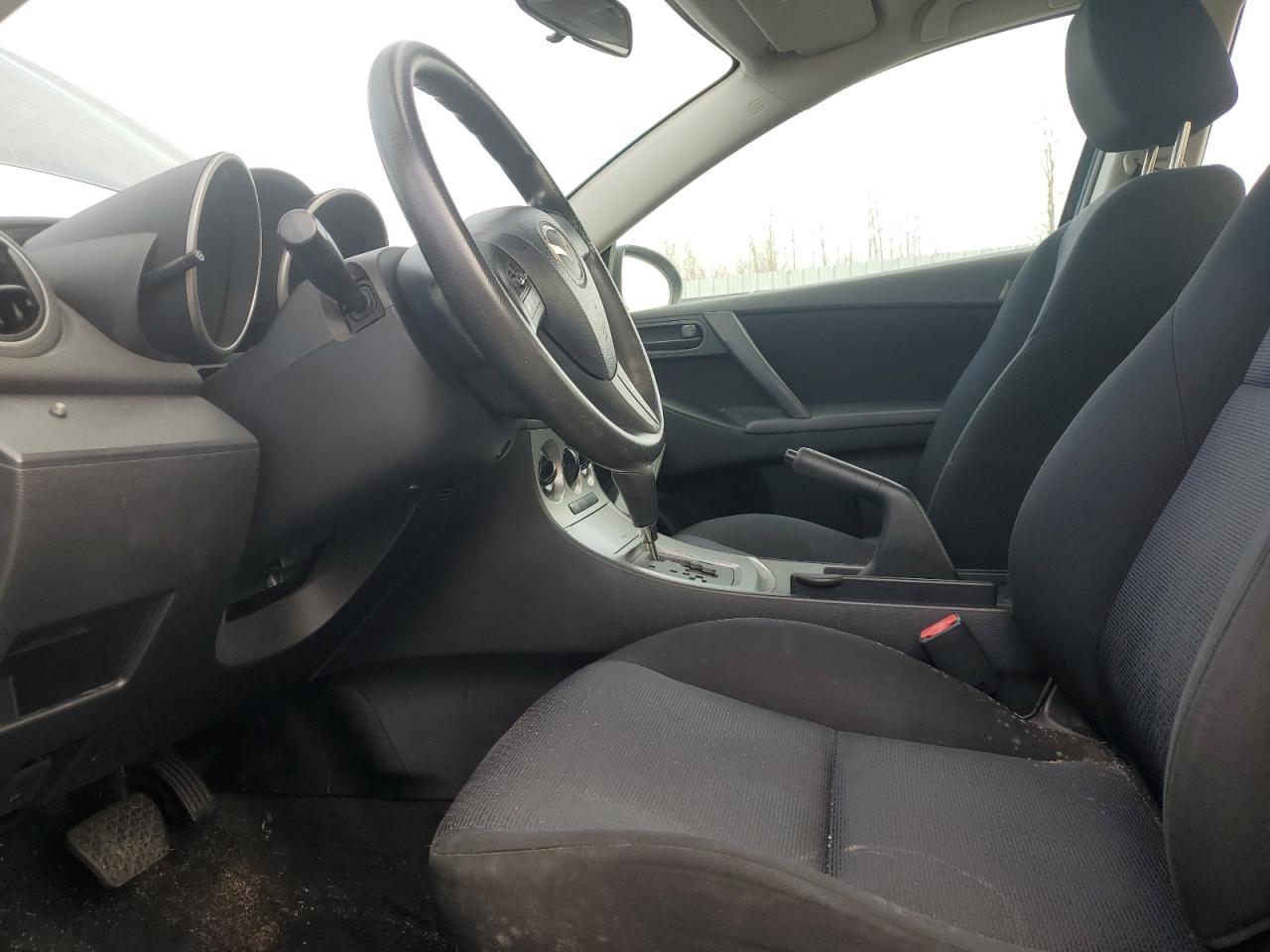 2010 Mazda 3 - Image 7