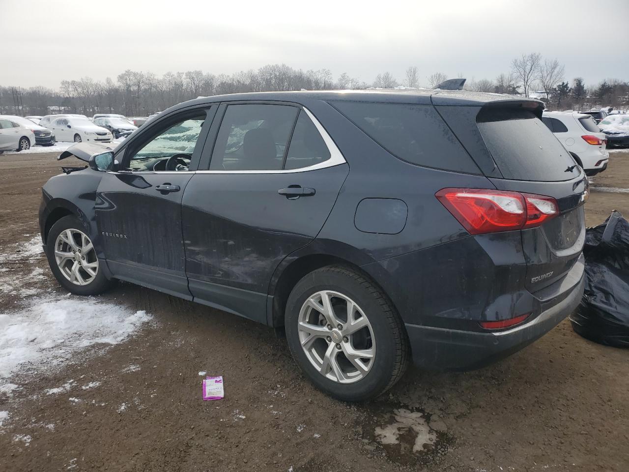 2020 Chevrolet Equinox - Image 2