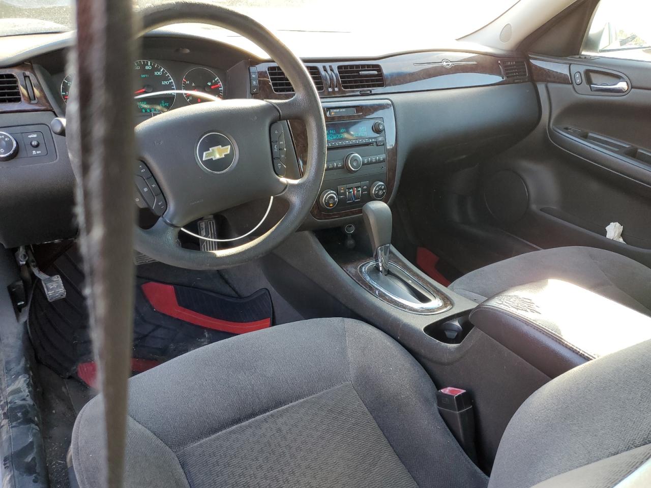 2015 Chevrolet Impala - Image 8