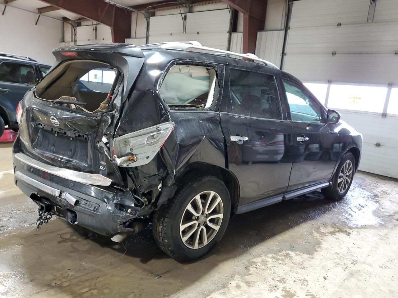 2015 Nissan Pathfinder - Image 3