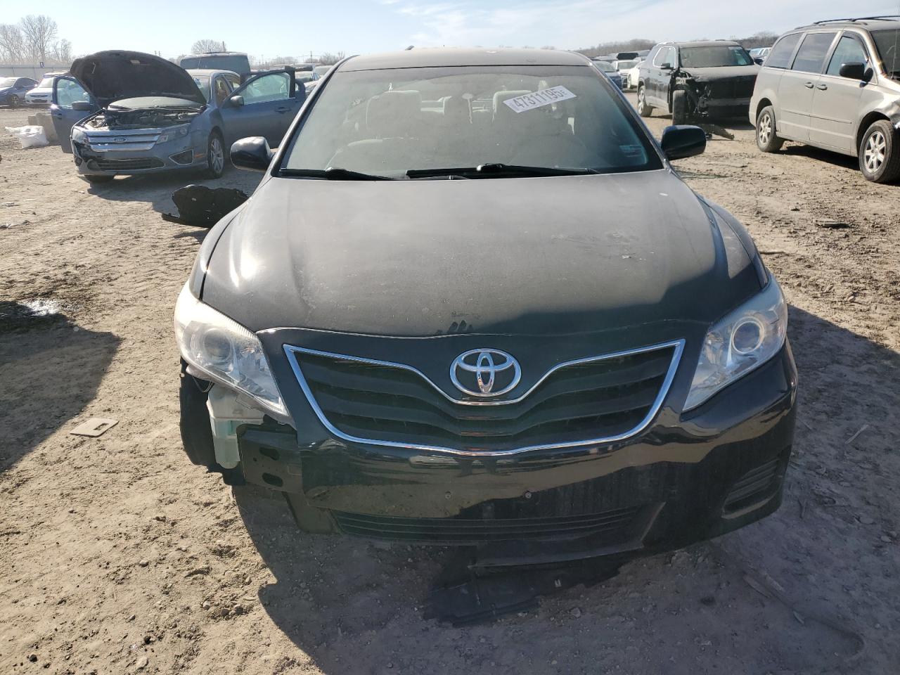 2011 Toyota Camry - Image 5