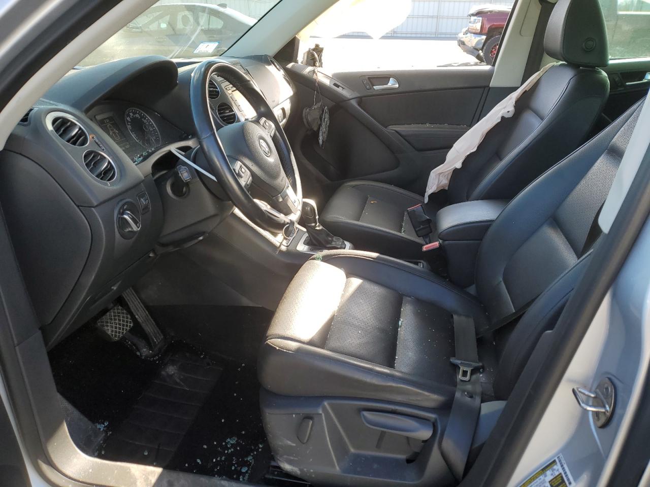 2015 Volkswagen Tiguan - Image 7