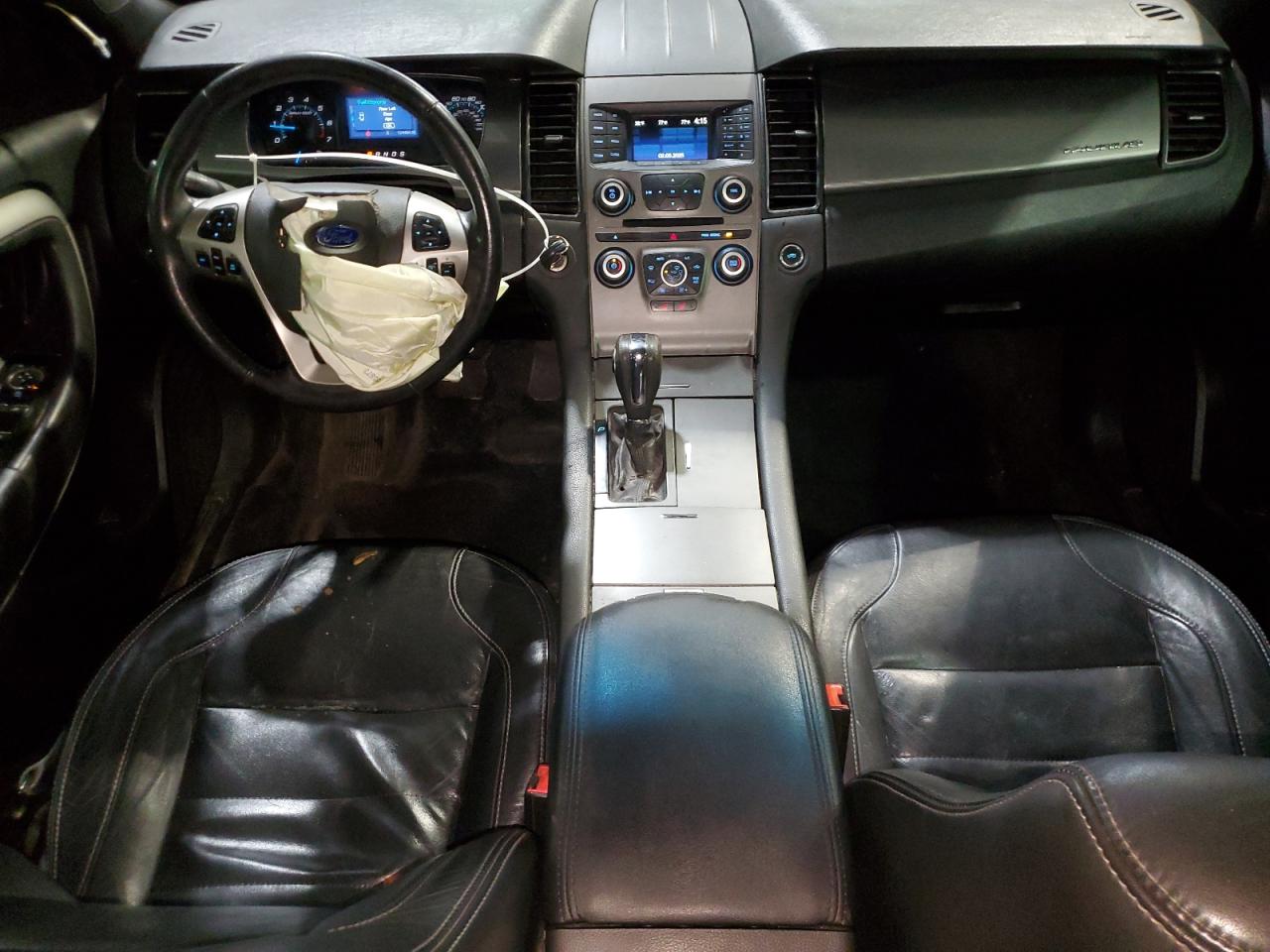 2015 Ford Taurus - Image 8