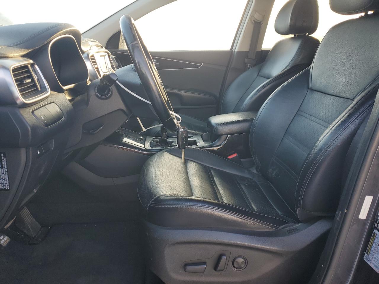 2016 Kia Sorento - Image 7