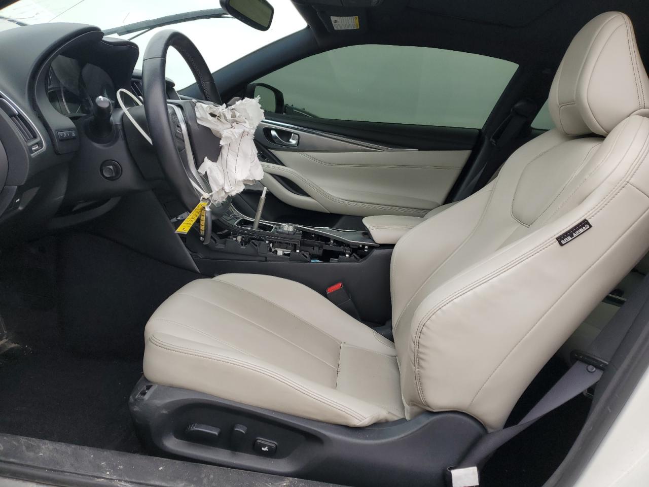 2019 Infiniti Q60 - Image 7