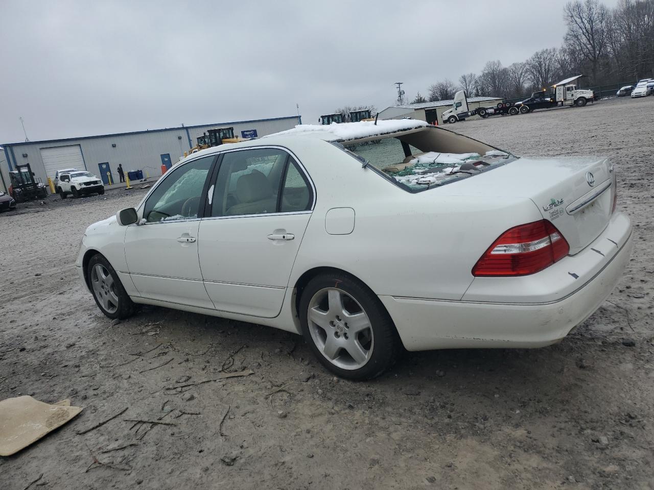 2006 Lexus LS - Image 2