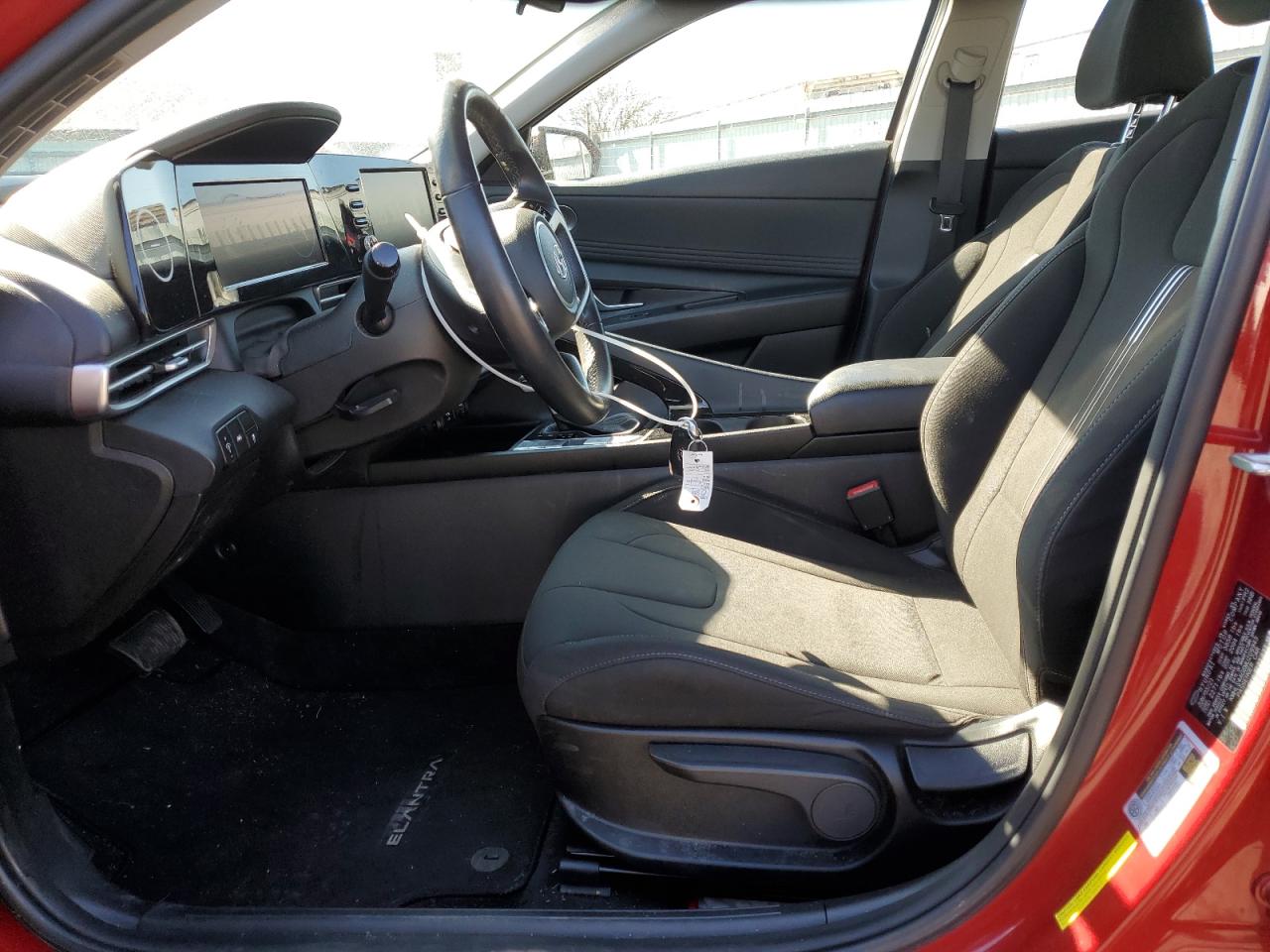 2021 Hyundai Elantra - Image 7