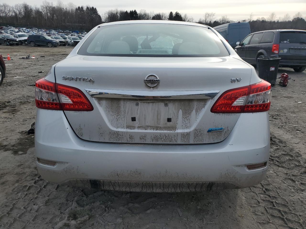 2013 Nissan Sentra - Image 6