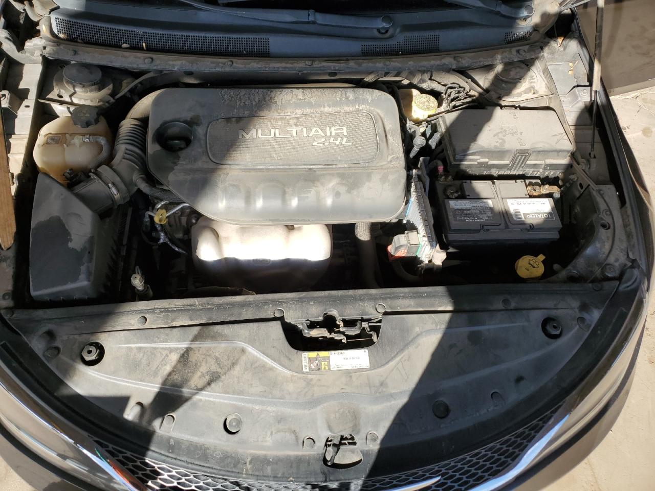 2017 Chrysler 200 - Image 11