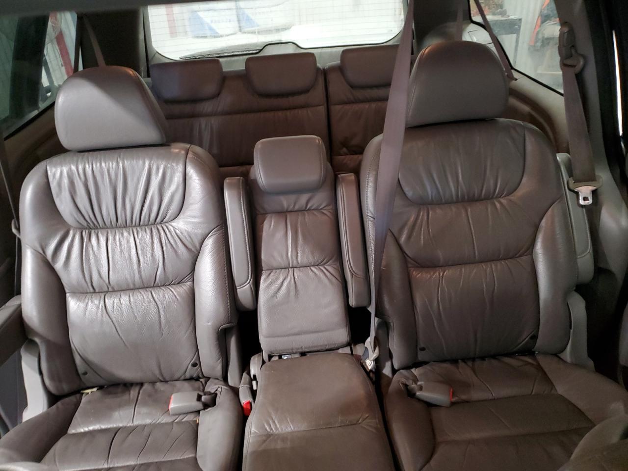 2009 Honda Odyssey - Image 10
