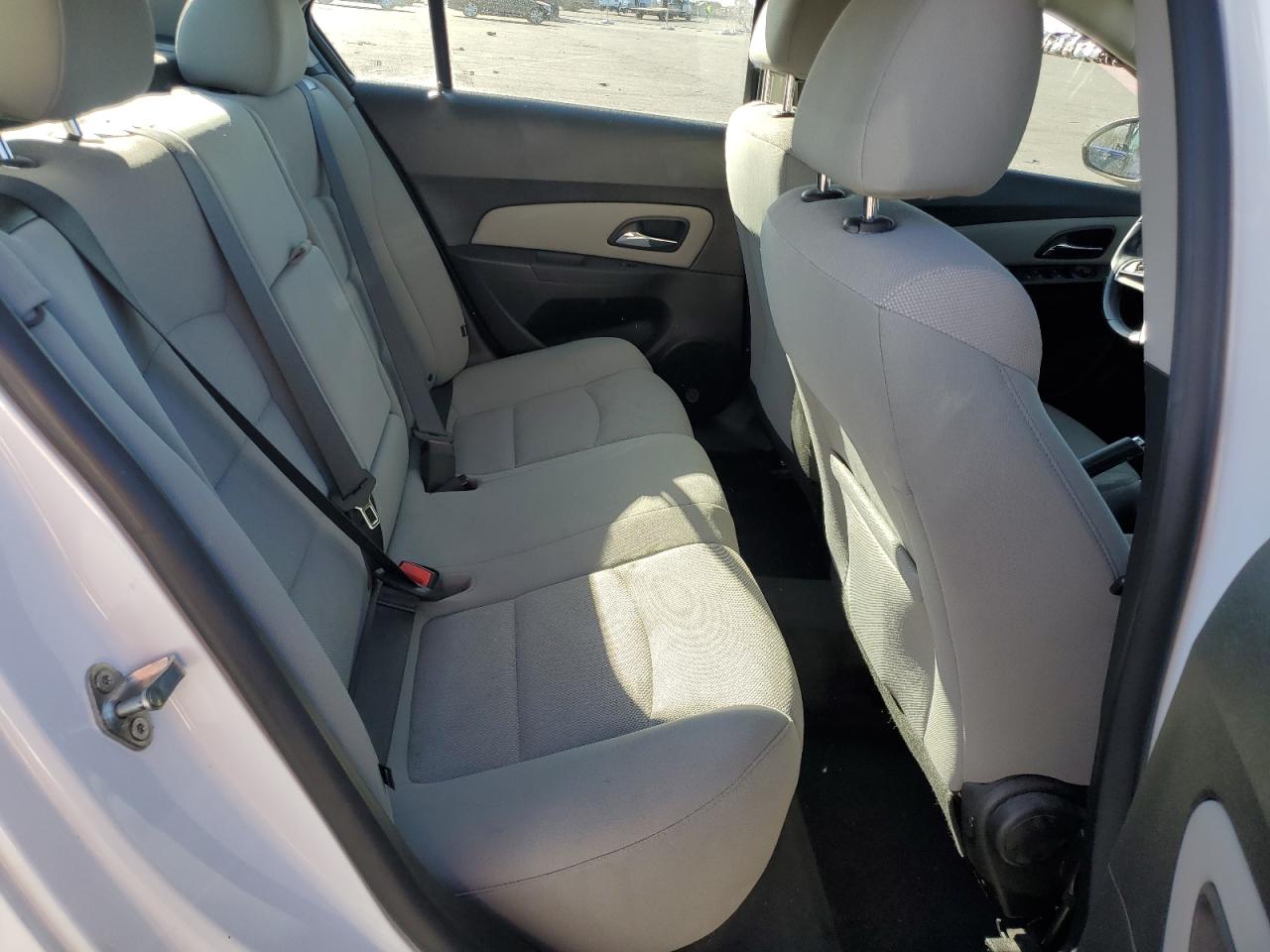 2014 Chevrolet Cruze - Image 10