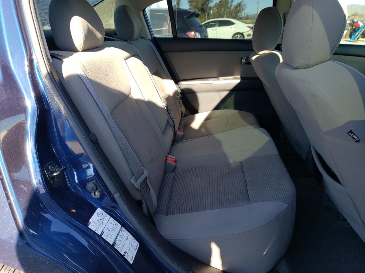 2011 Nissan Sentra - Image 11