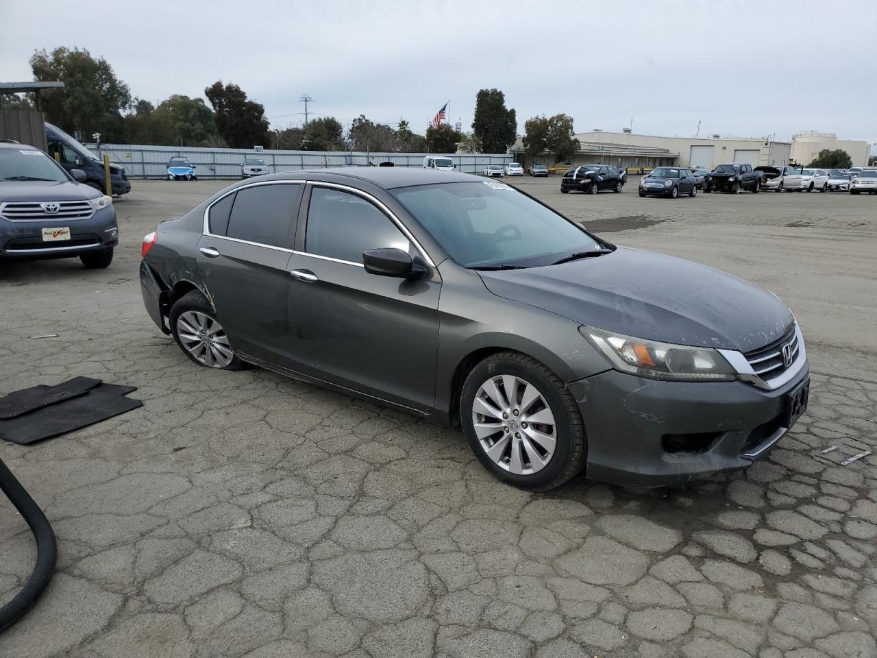 2013 Honda Accord - Image 4