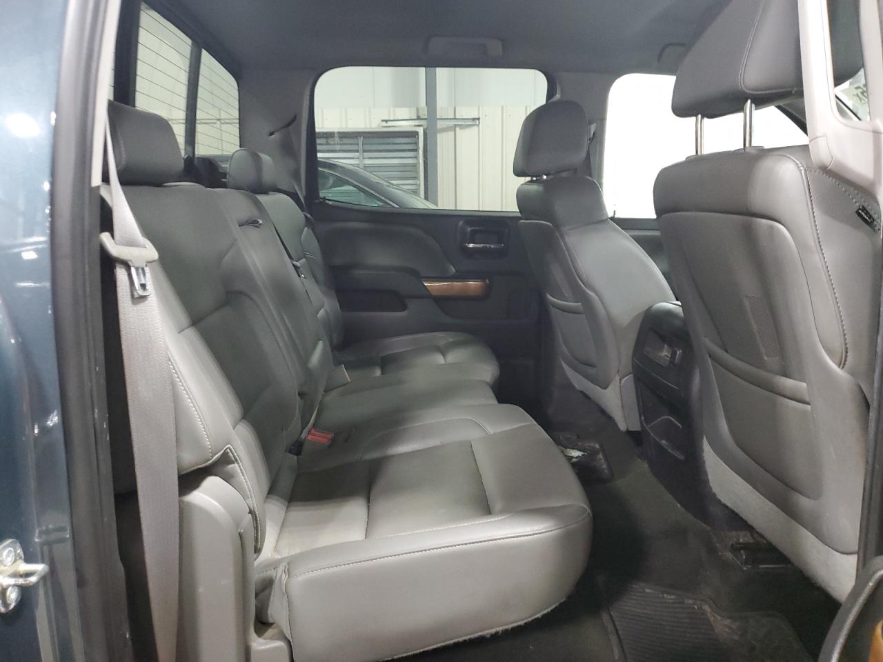 2014 Chevrolet Silverado - Image 10