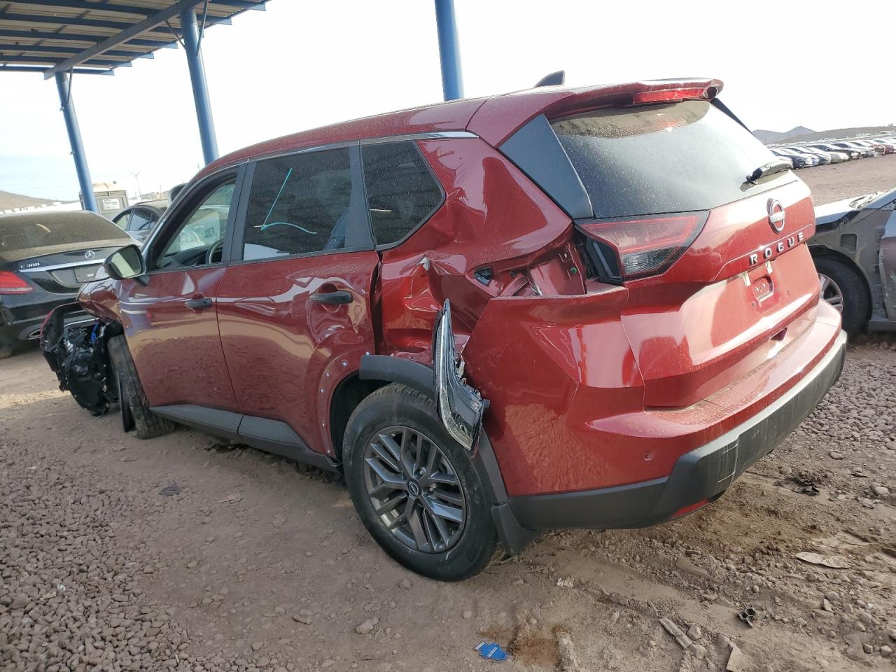 2024 Nissan Rogue - Image 2