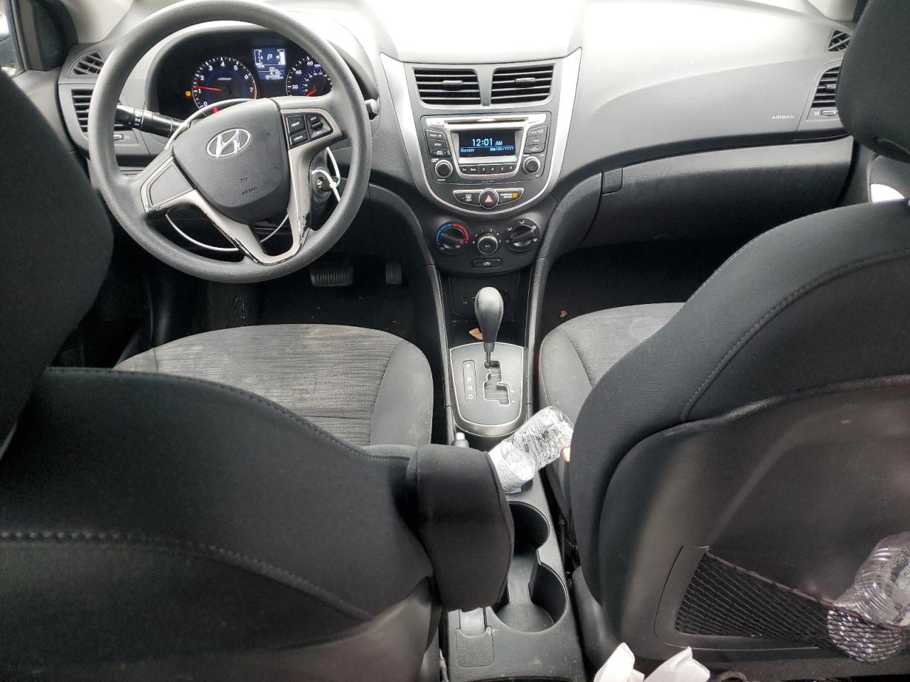 2015 Hyundai Accent - Image 8
