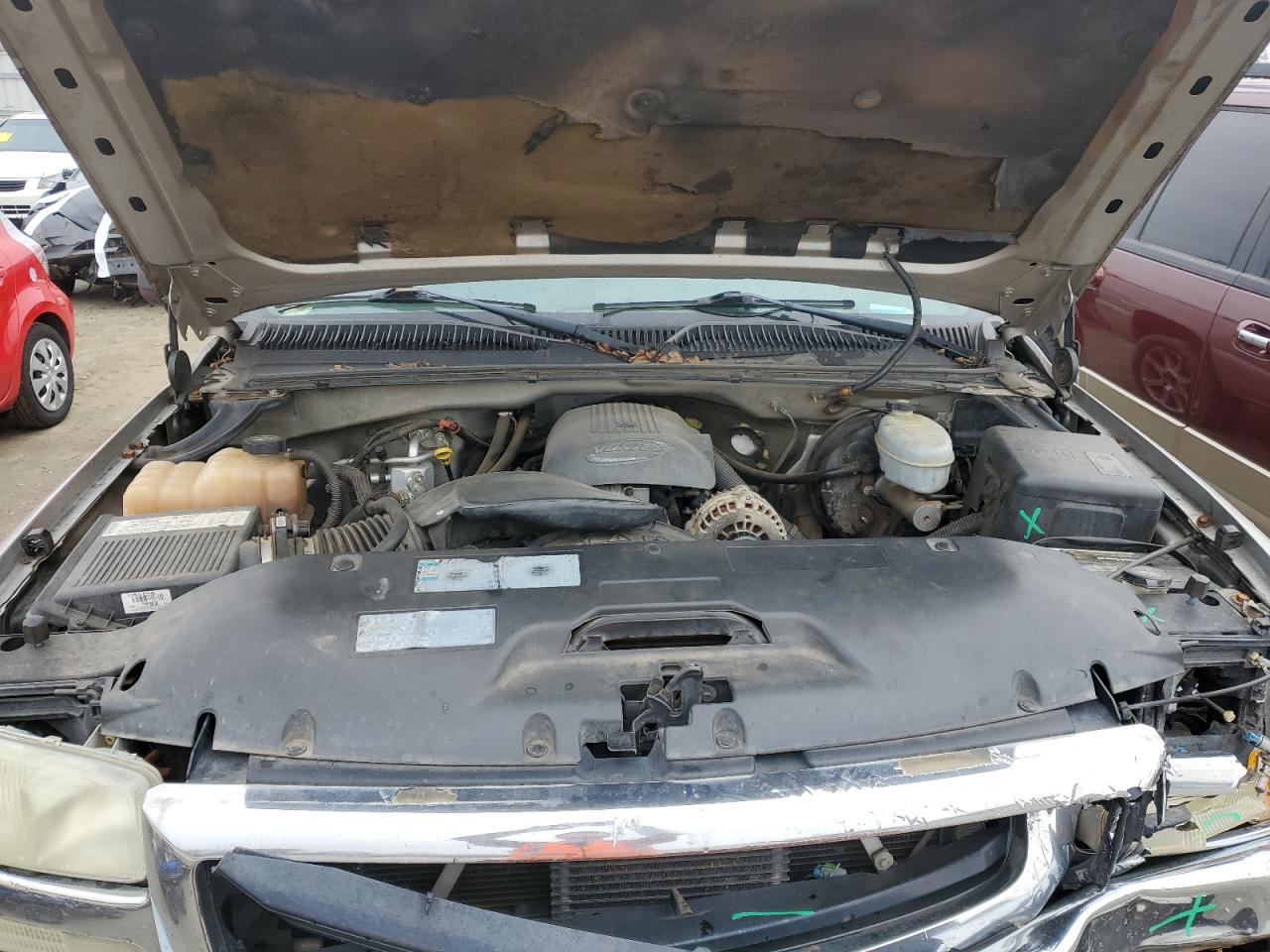 2004 GMC Sierra - Image 11
