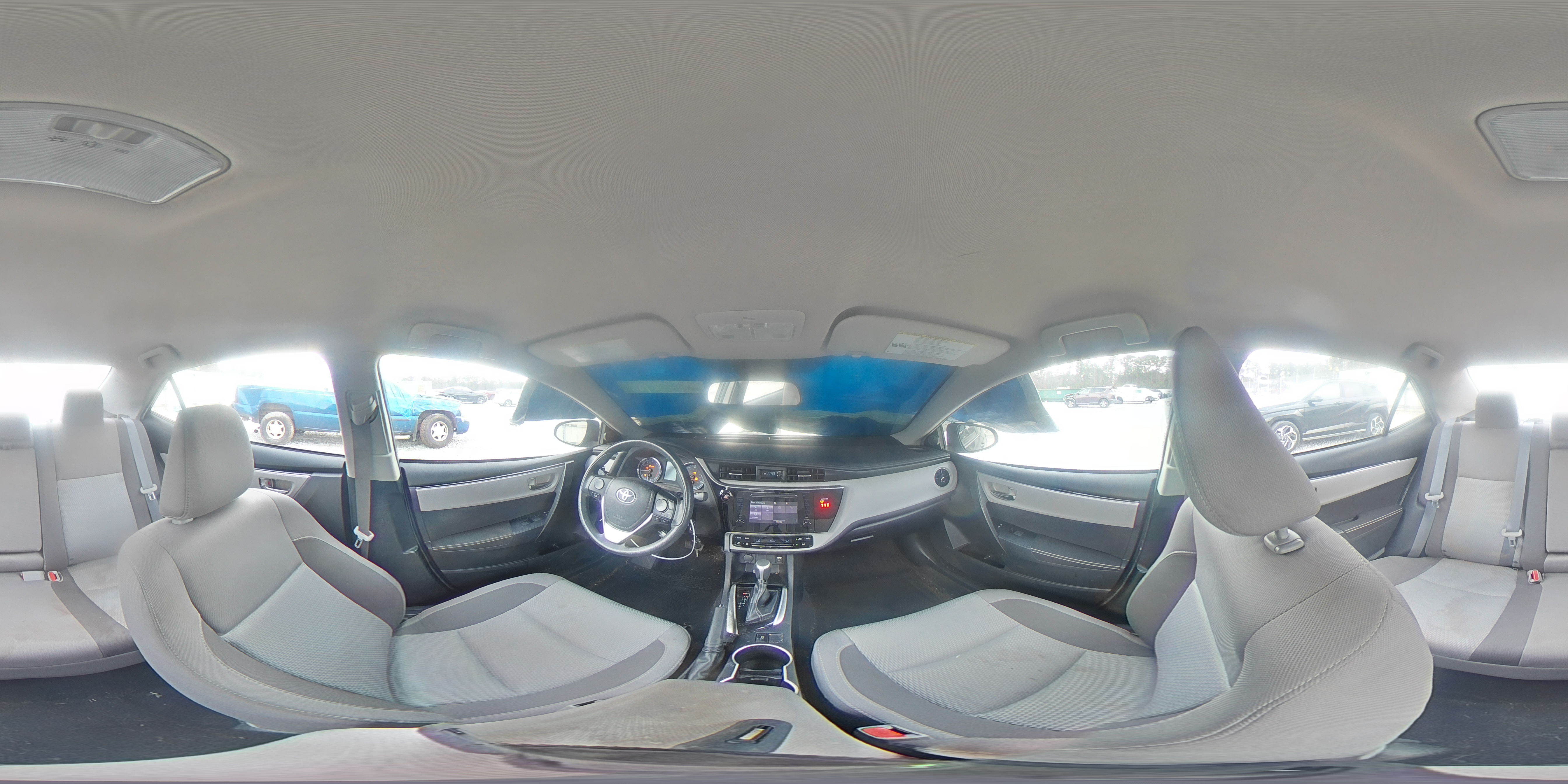 2018 Toyota Corolla - Image 15
