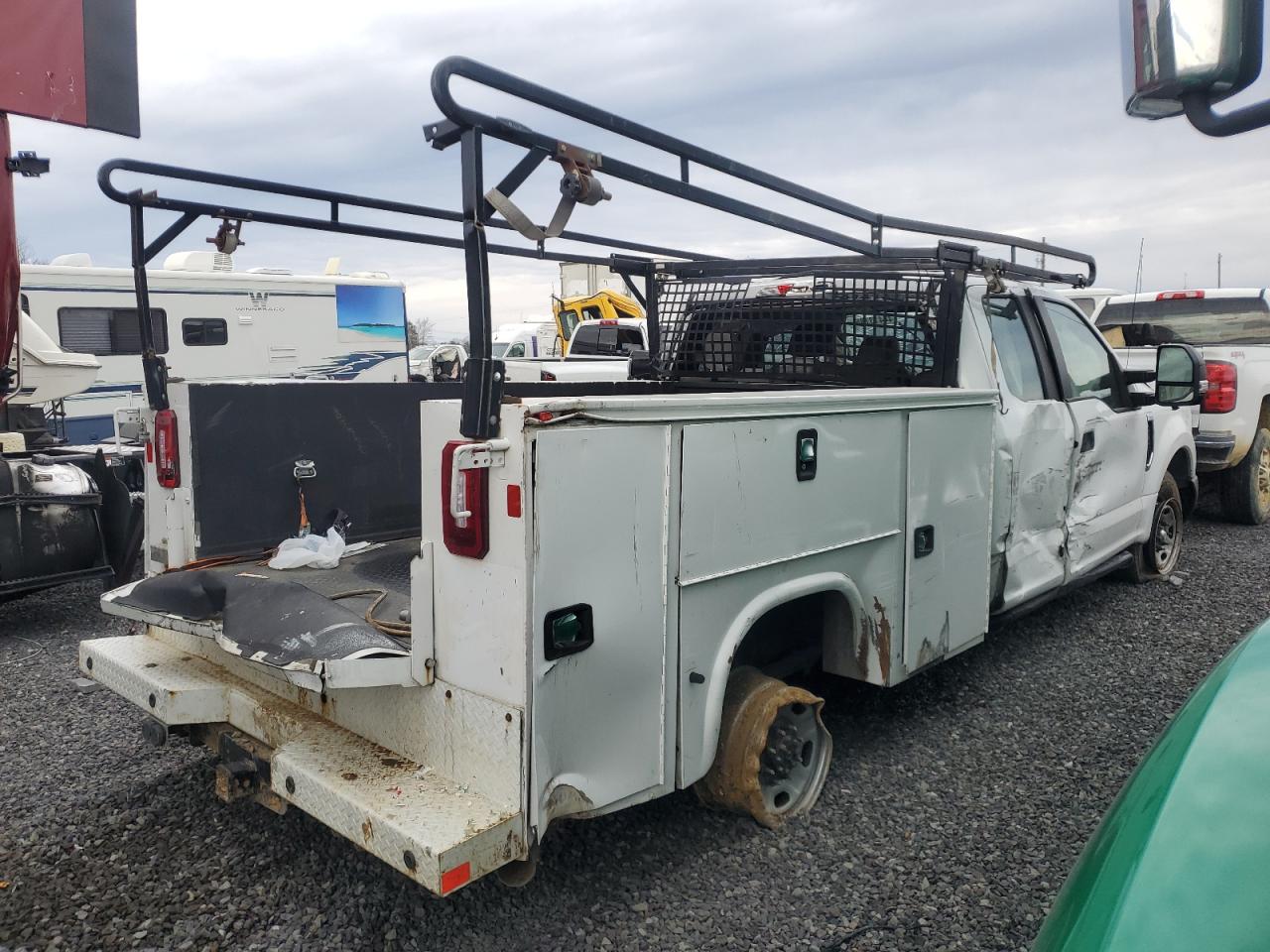 2019 Ford F250 - Image 3
