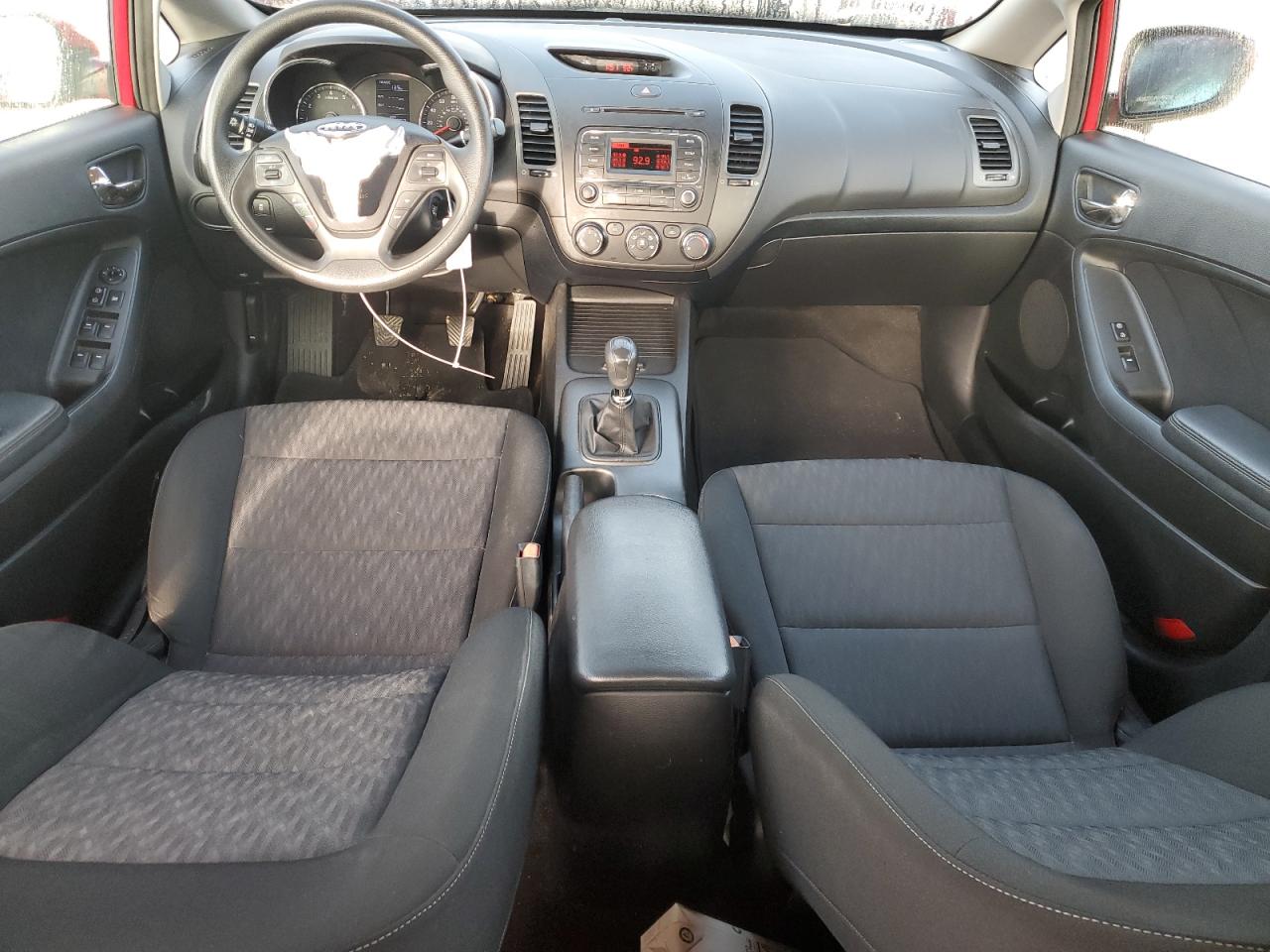 2016 Kia Forte - Image 8