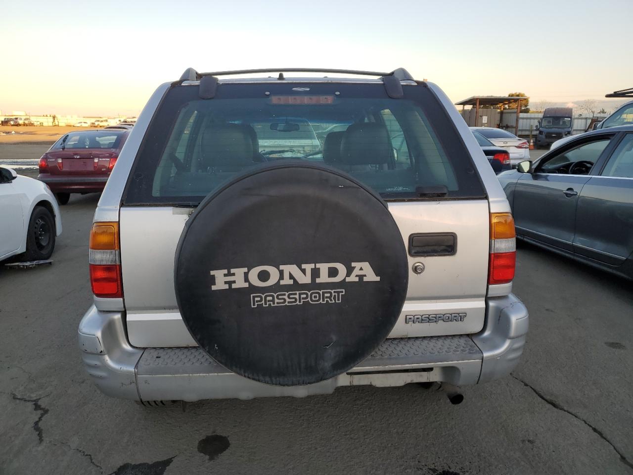 2001 Honda Passport - Image 6