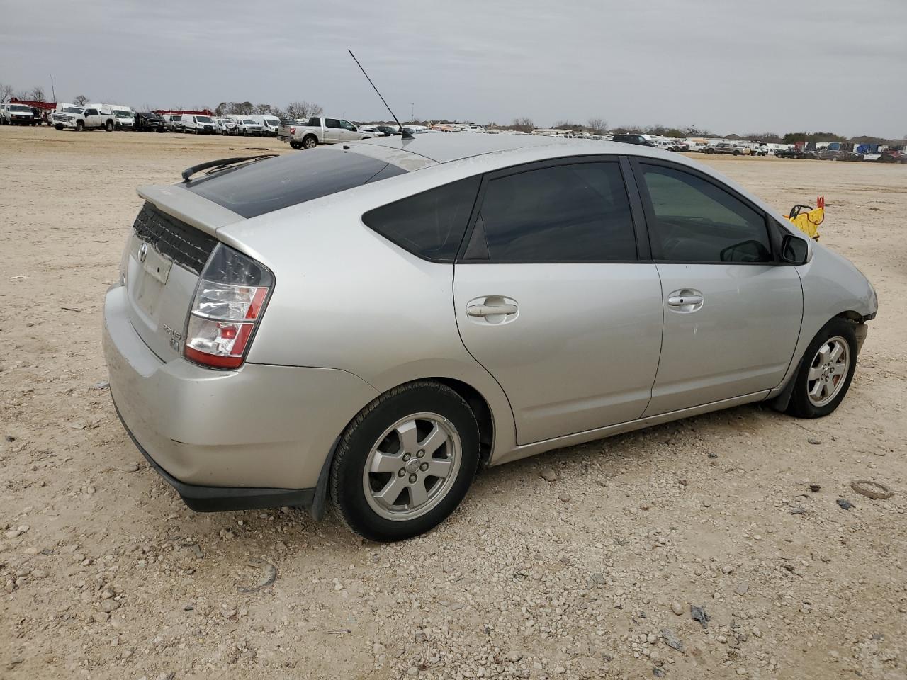 2004 Toyota Prius - Image 3