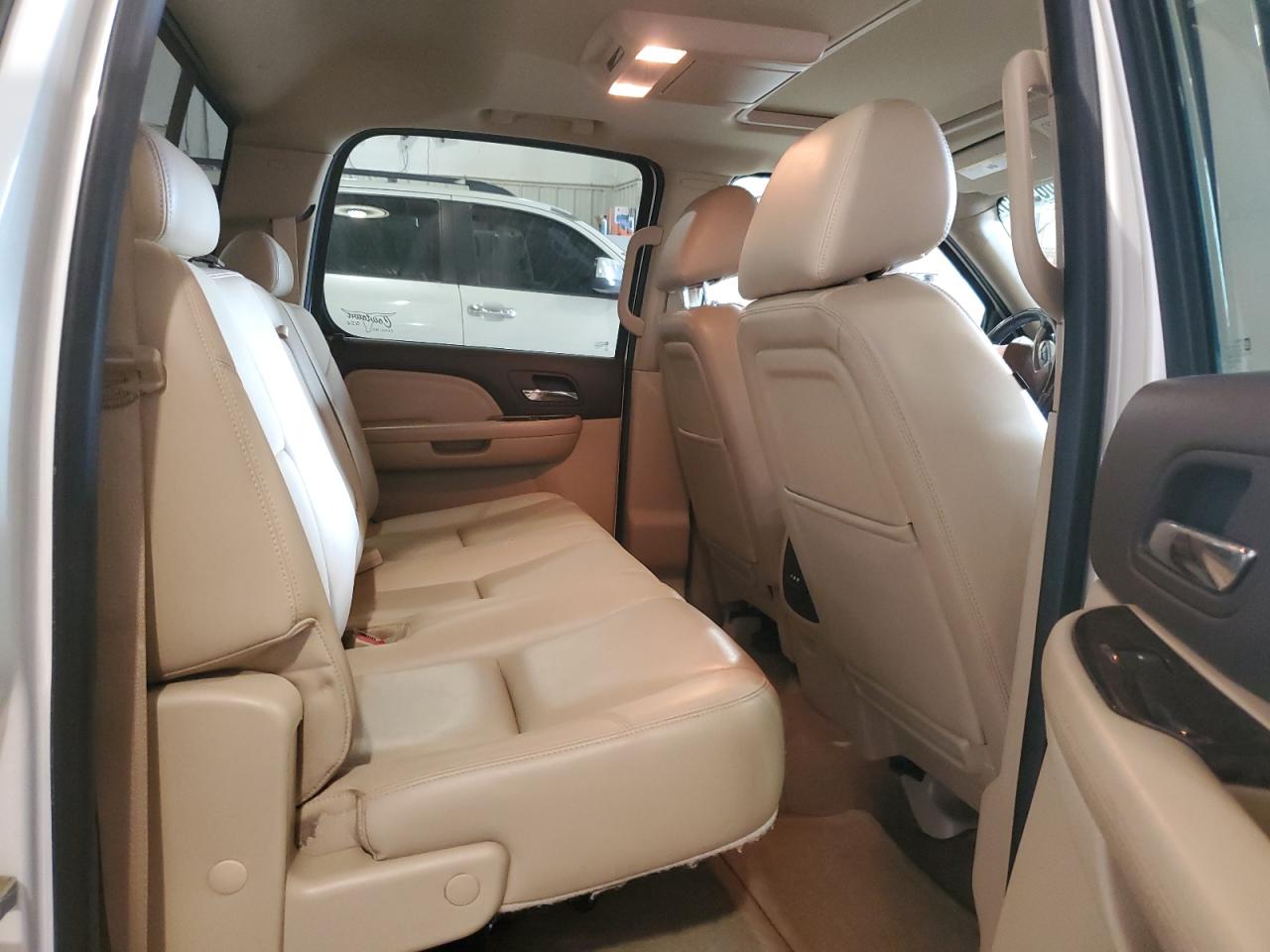 2013 GMC Sierra - Image 10