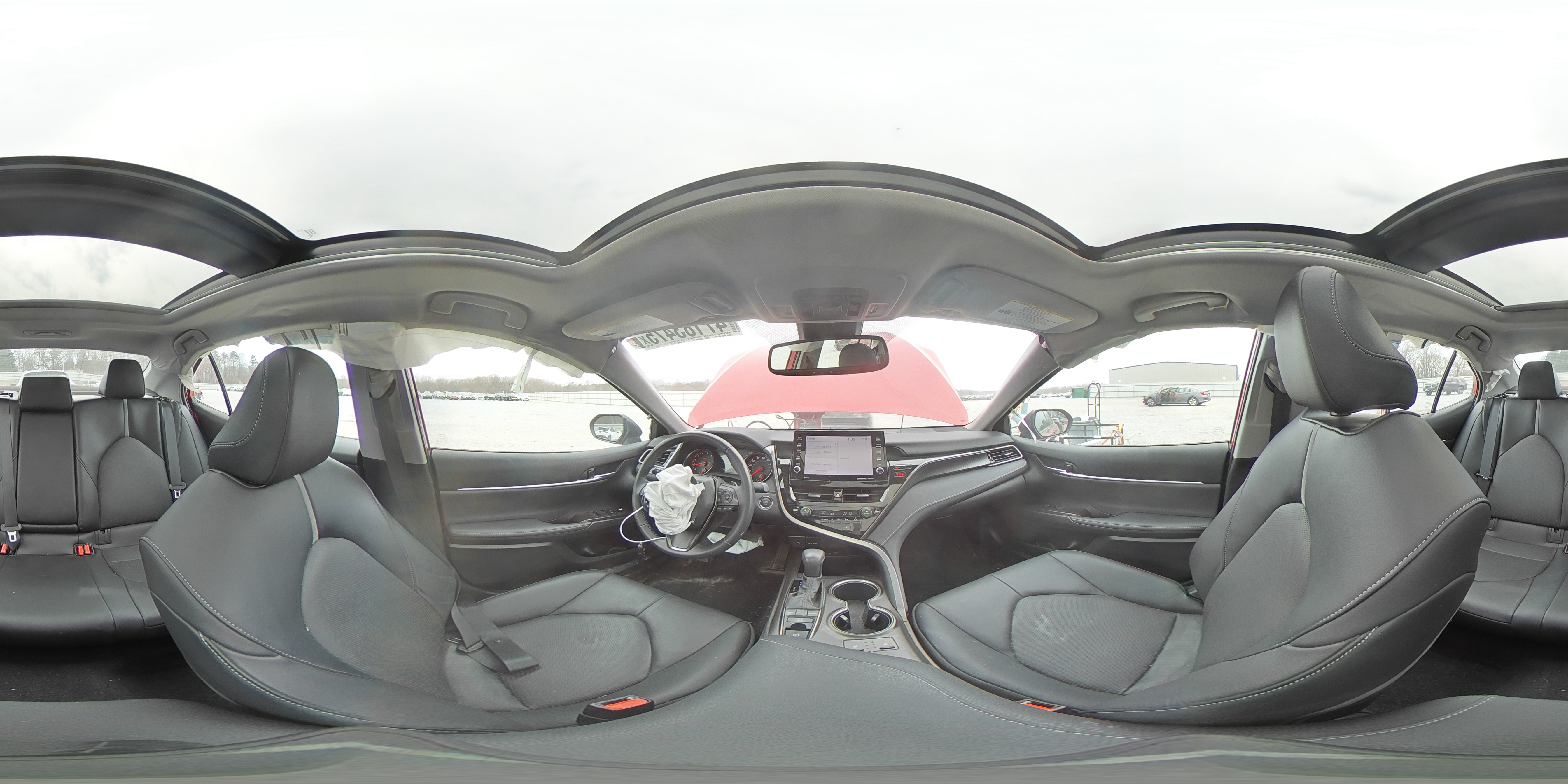 2022 Toyota Camry - Image 13