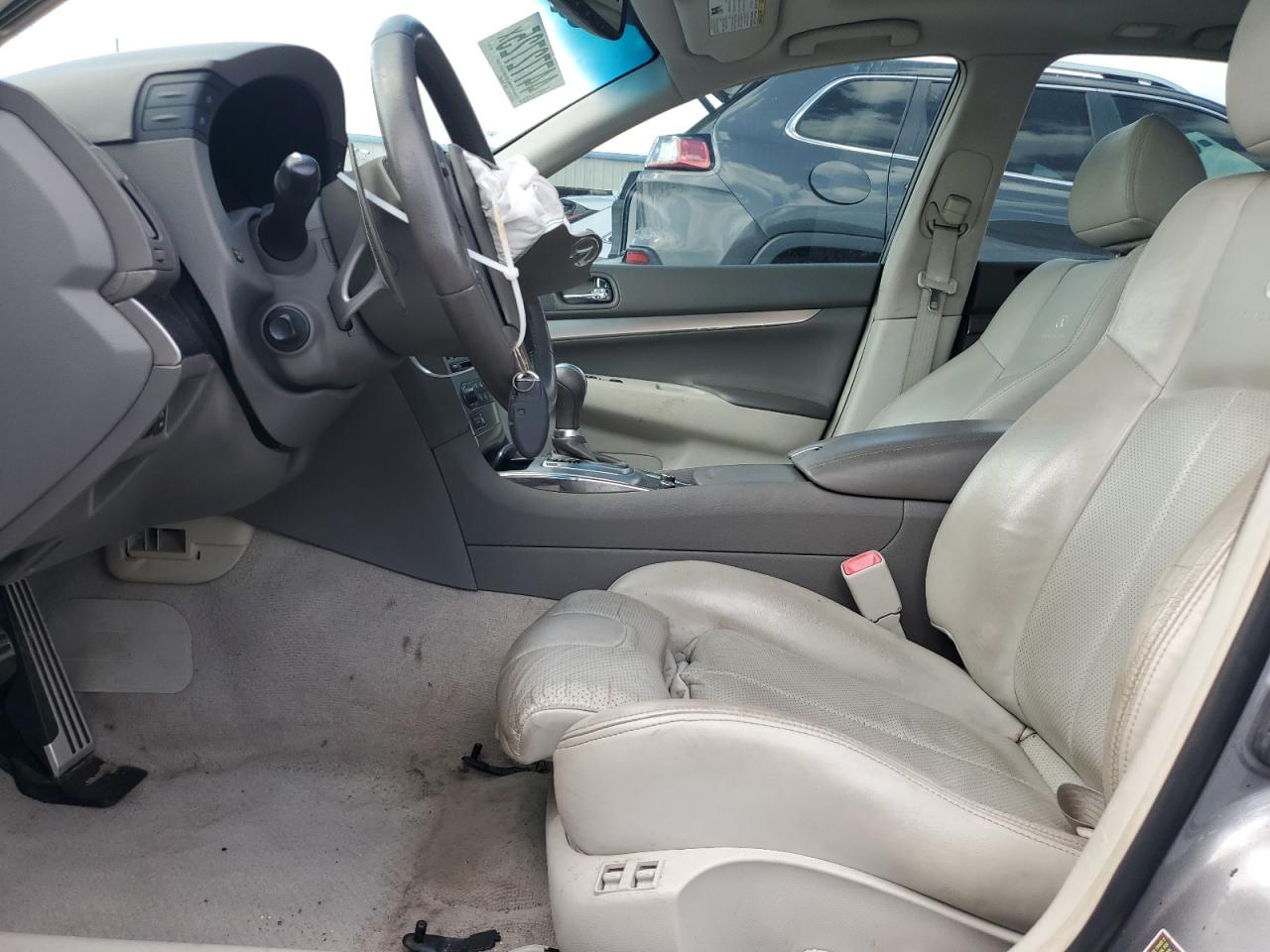 2011 Infiniti G - Image 7