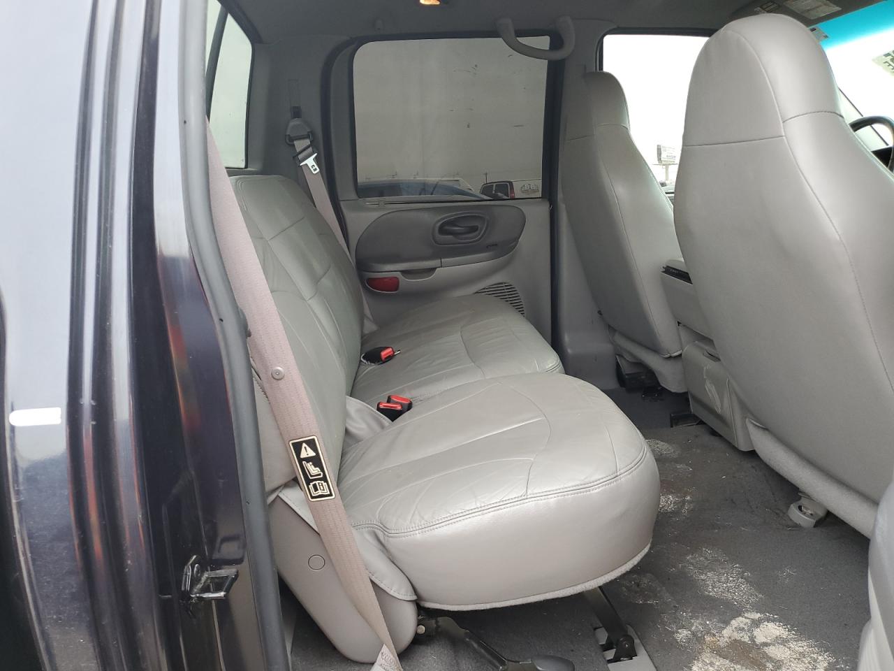 2001 Ford F-150 - Image 10