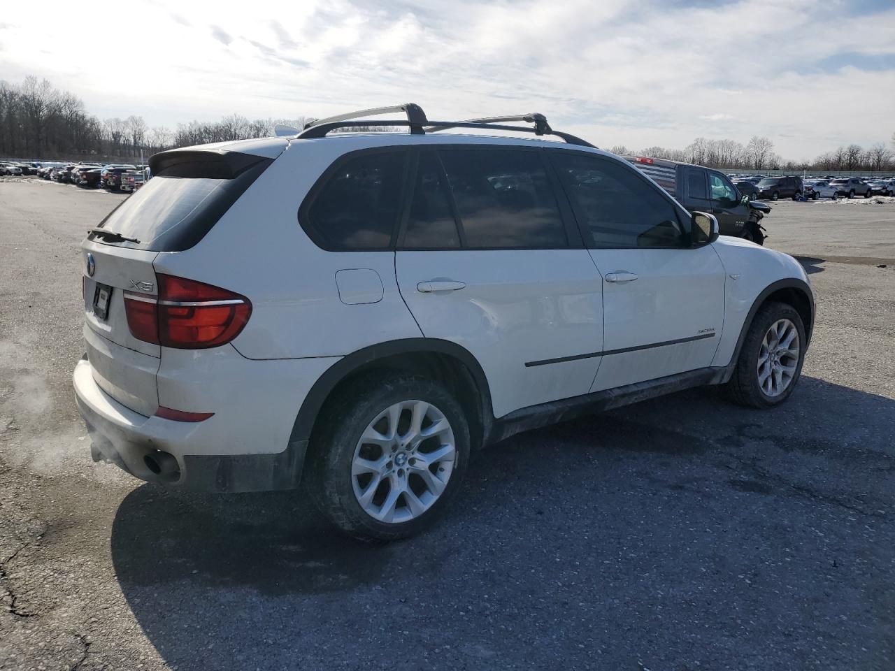 2011 BMW X5 - Image 3