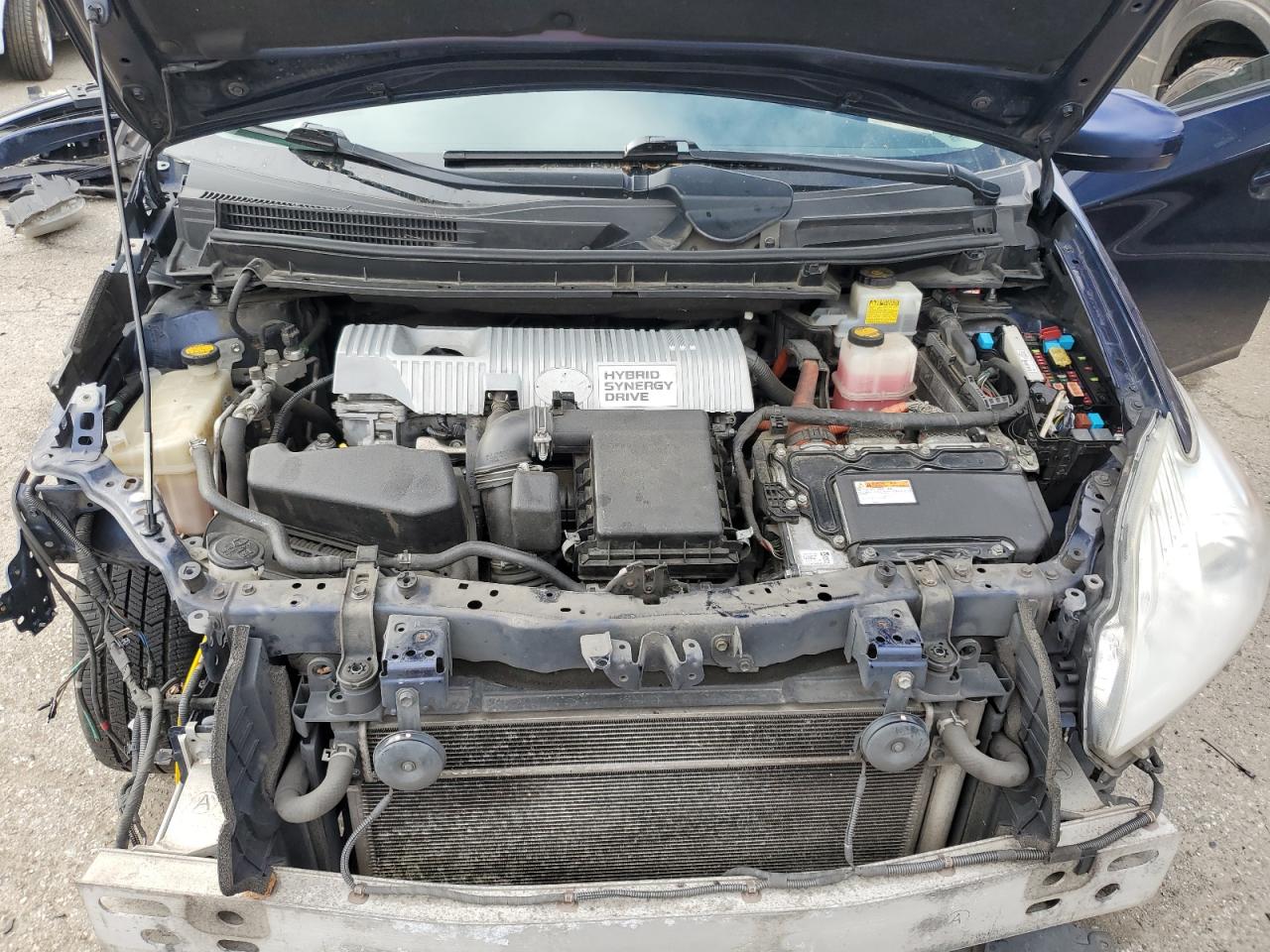 2012 Toyota Prius - Image 12