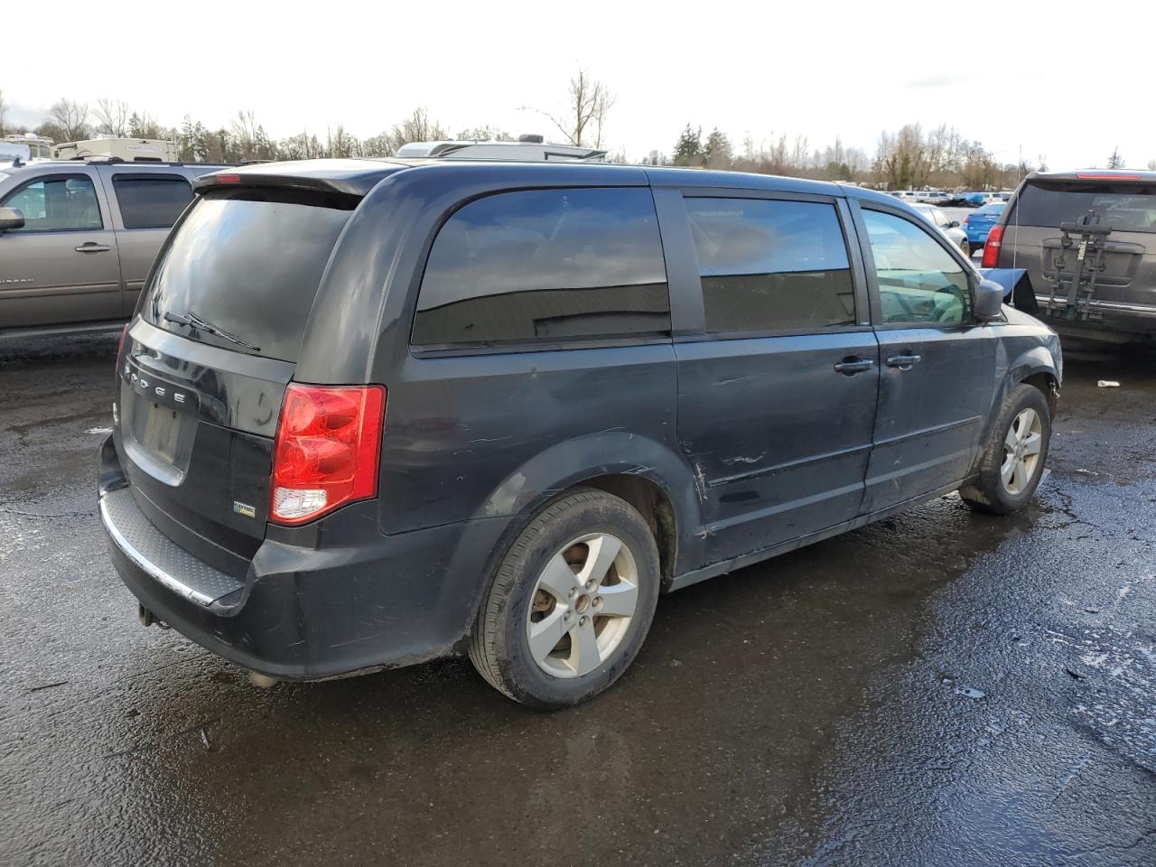 2013 Dodge Caravan - Image 3