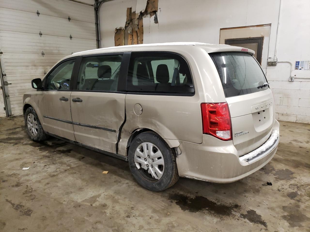 2015 Dodge Caravan - Image 2