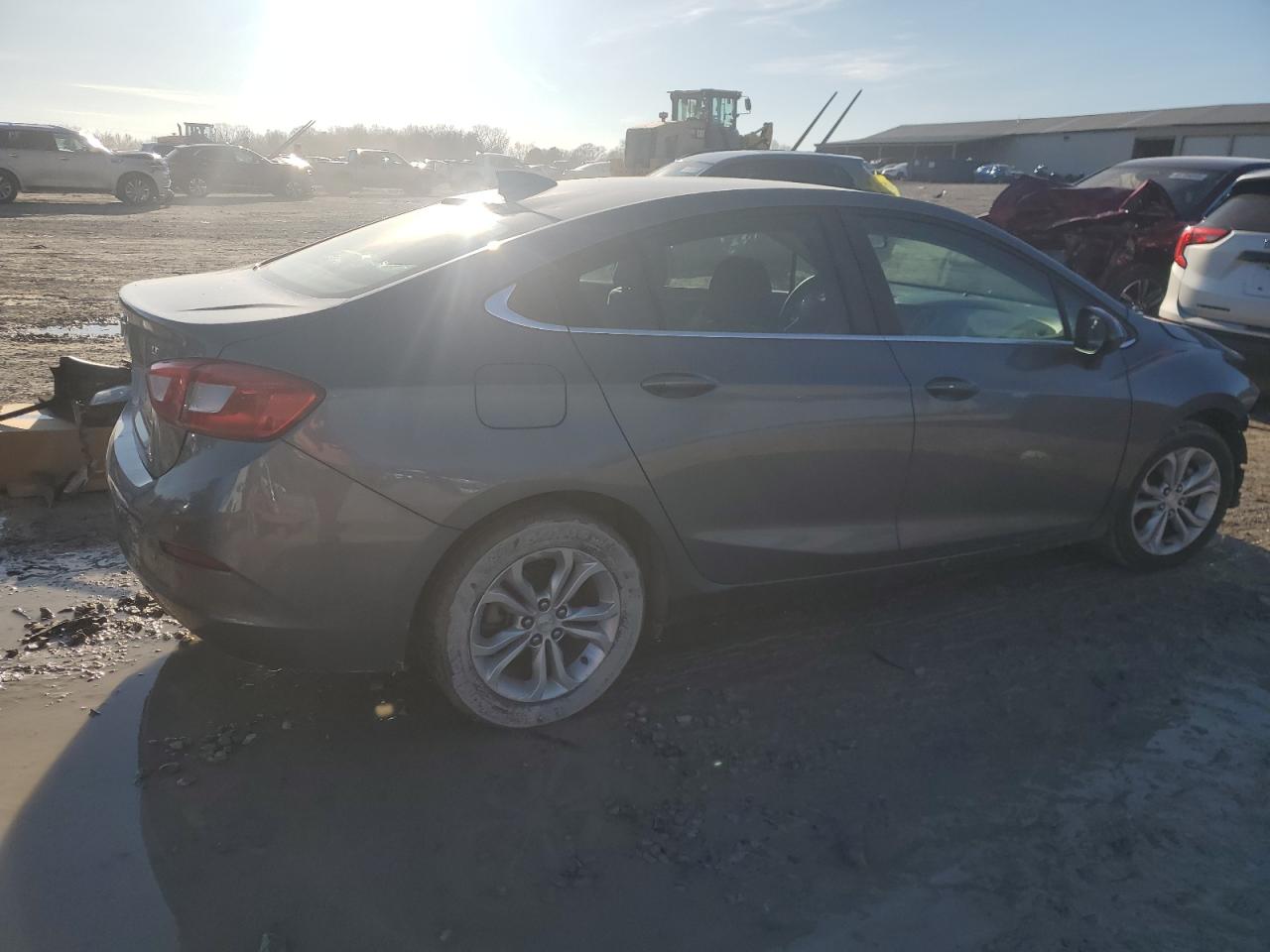 2019 Chevrolet Cruze - Image 3