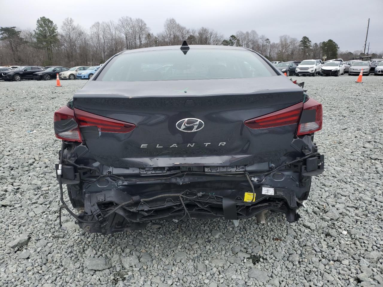 2020 Hyundai Elantra - Image 6