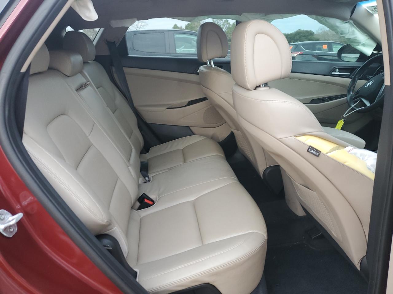 2016 Hyundai Tucson - Image 12