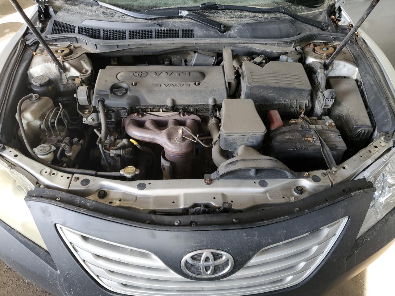 2009 Toyota Camry - Image 11