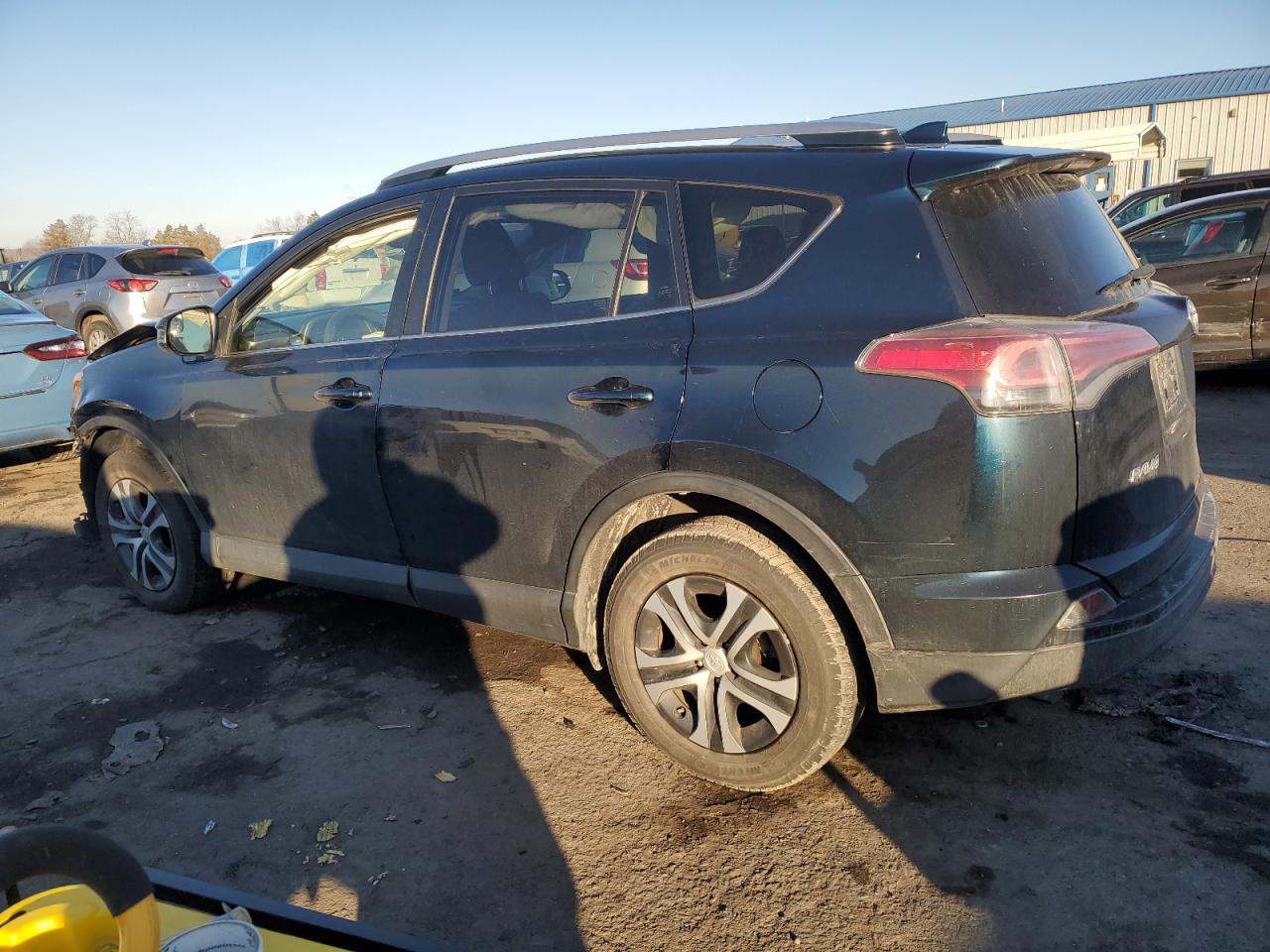 2017 Toyota RAV 4 - Image 2