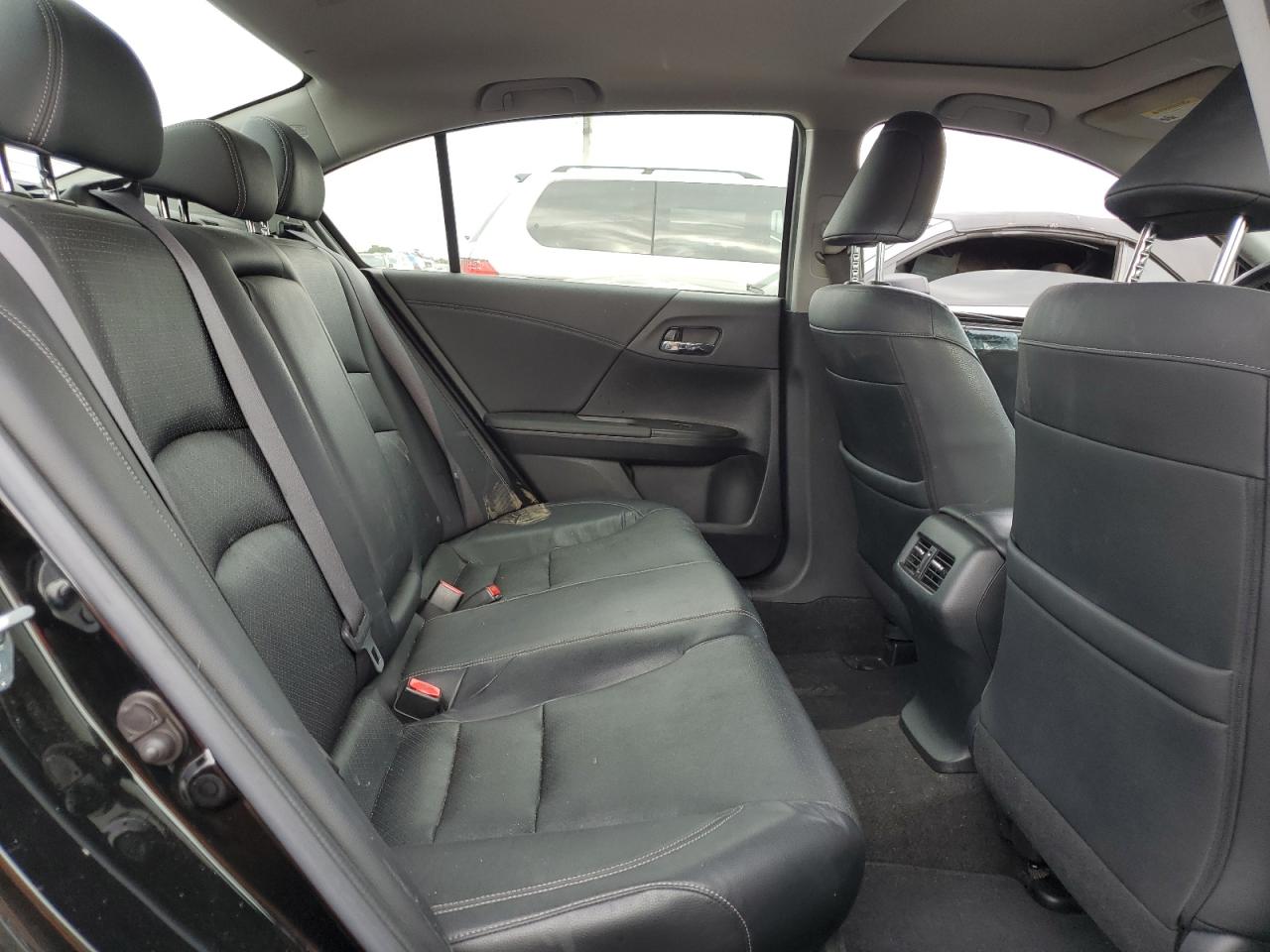 2017 Honda Accord - Image 10