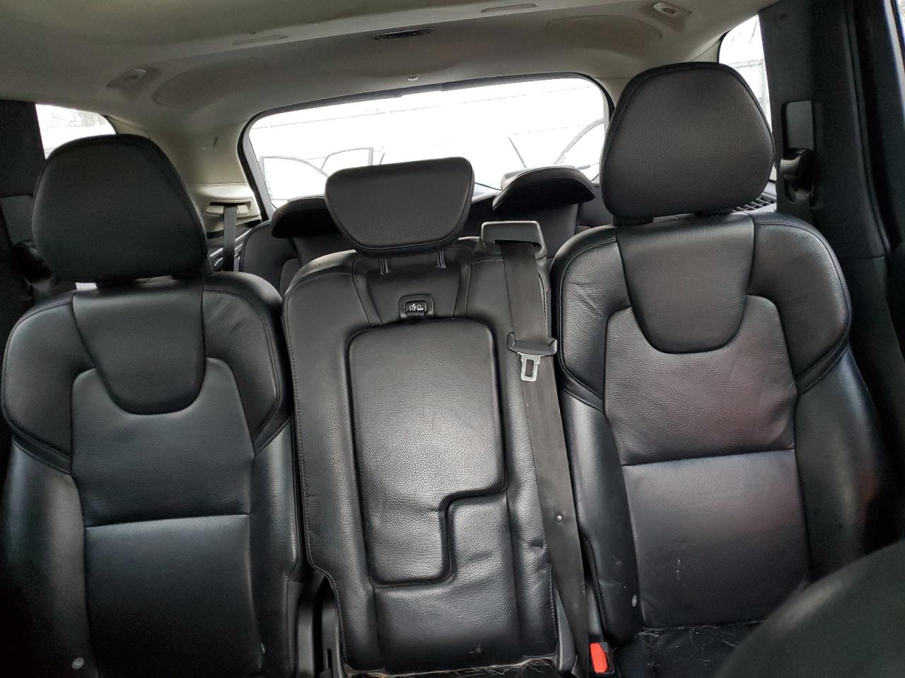 2017 Volvo XC90 - Image 10