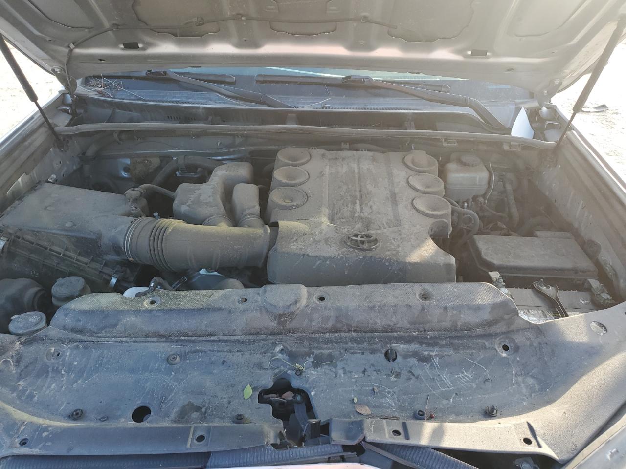 2014 Toyota 4Runner - Image 13