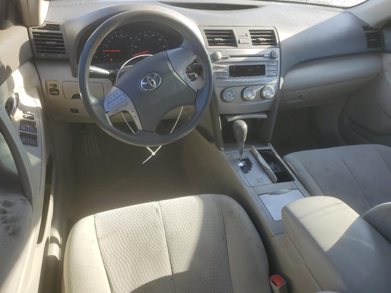 2010 Toyota Camry - Image 8