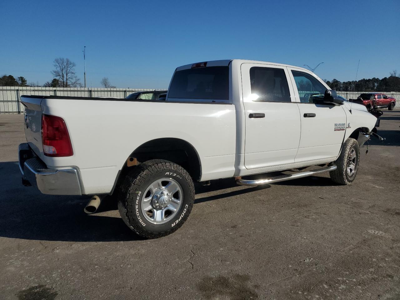 2015 RAM 2500 - Image 3