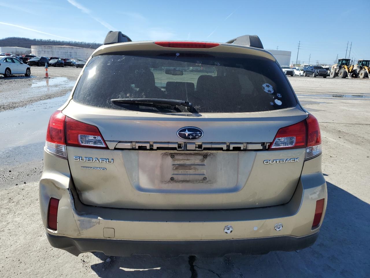 2010 Subaru Outback - Image 6