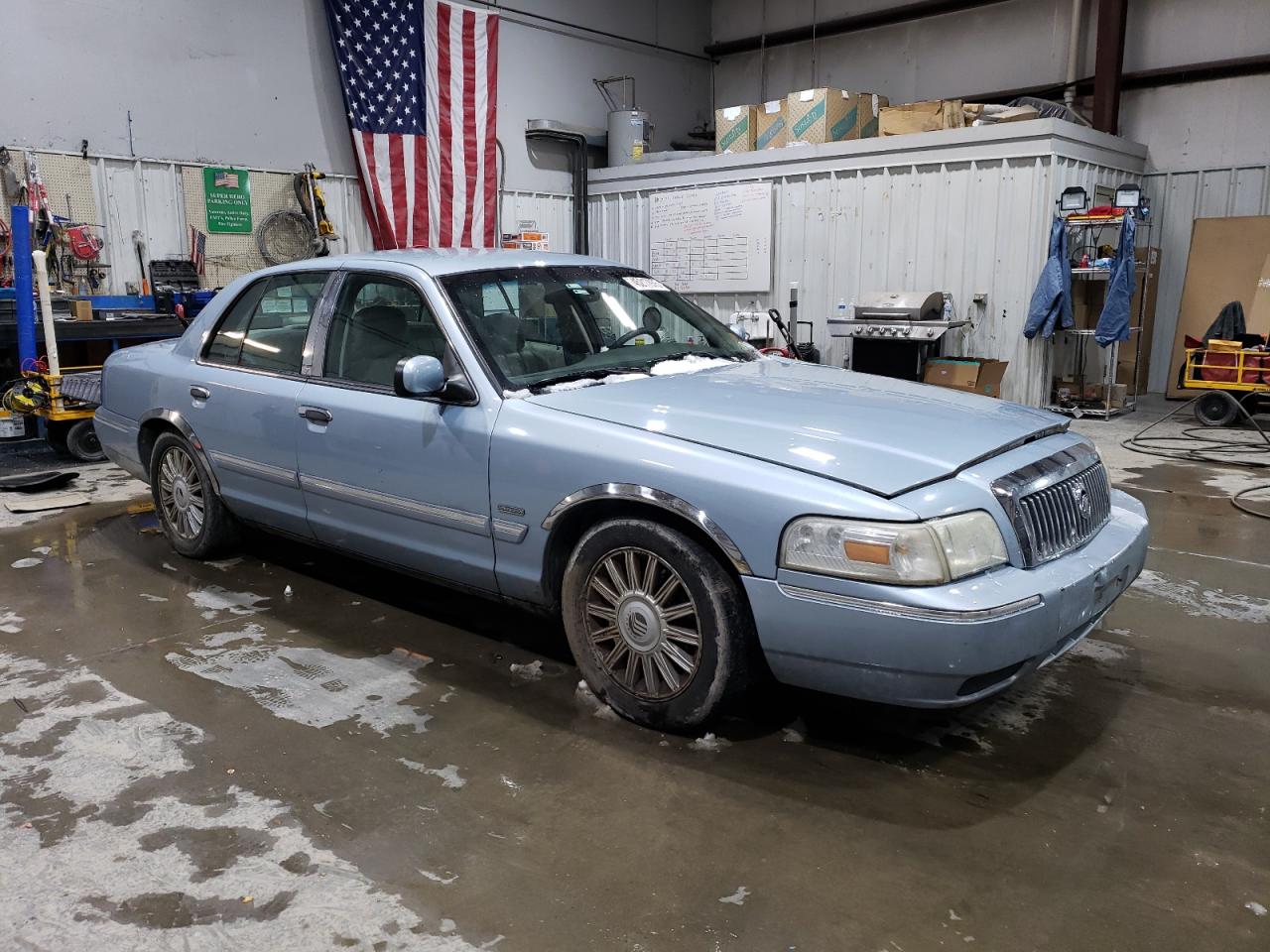 2010 Mercury Grand Marquis - Image 4