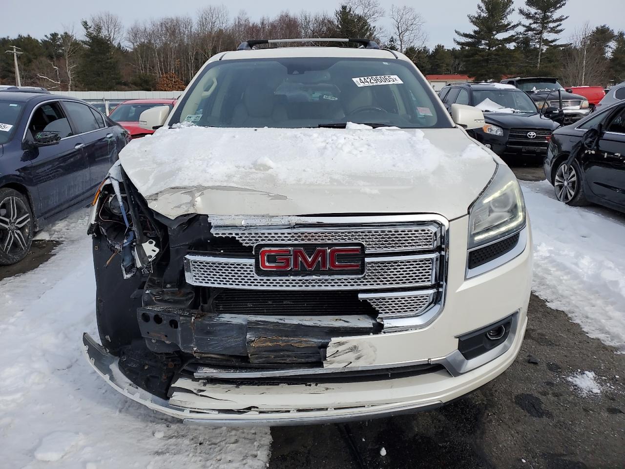 2014 GMC Acadia - Image 5