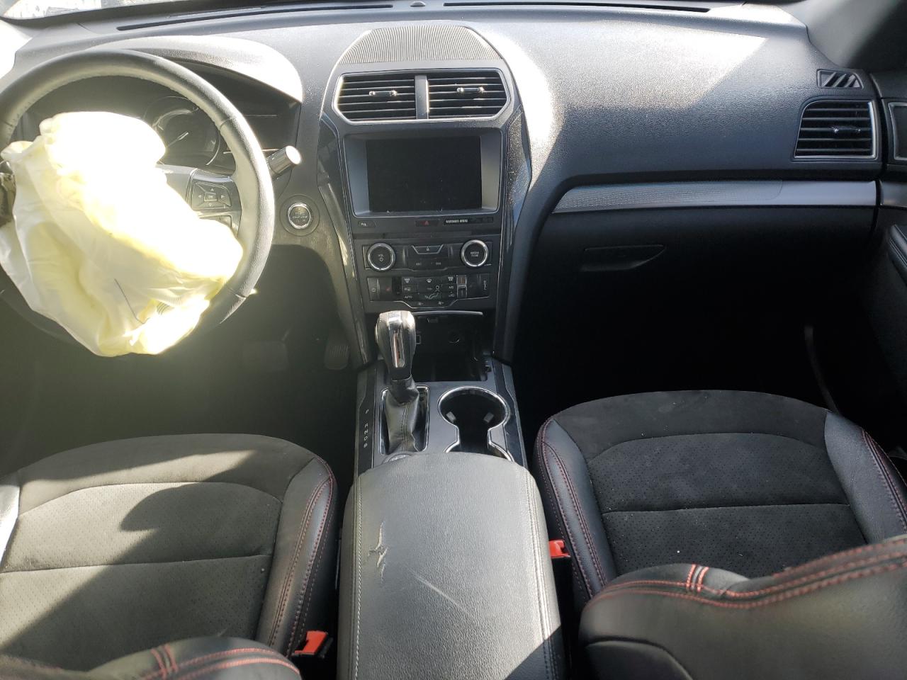 2018 Ford Explorer - Image 8